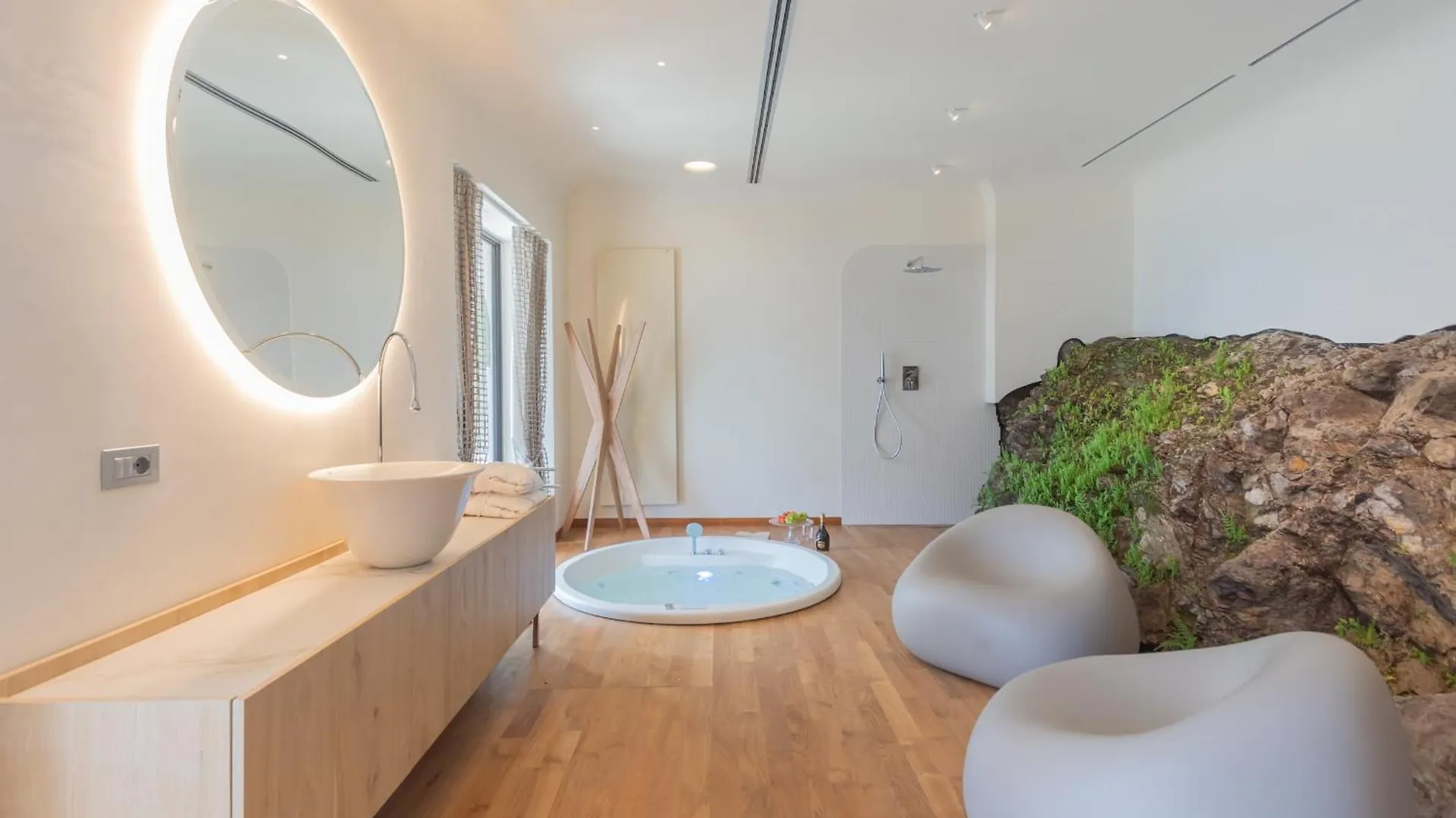 Villa Donatella With Private Spa & Infinity Pool By Rent All Como Gravedona 0*,  Italië